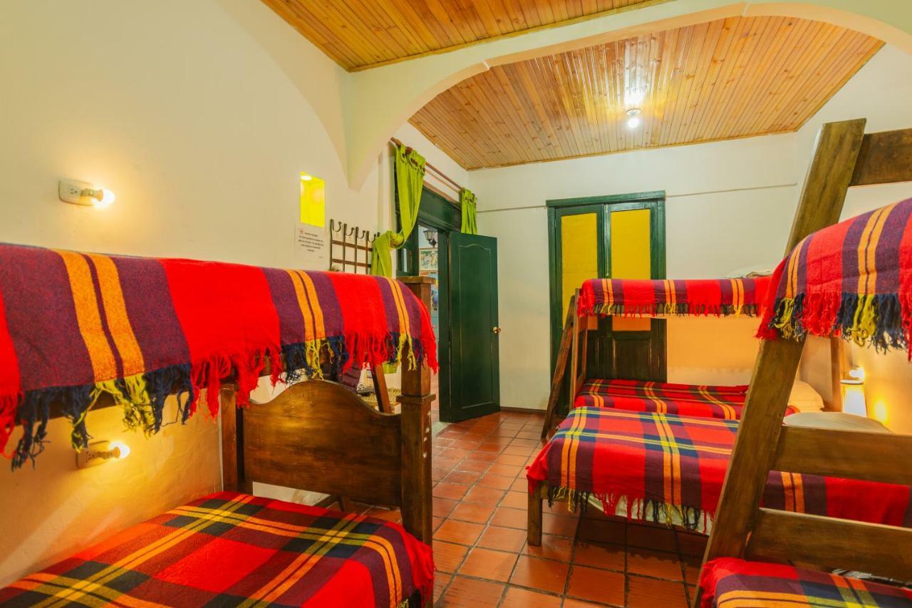 Hostal Sue Candelaria Bogotá Exterior foto
